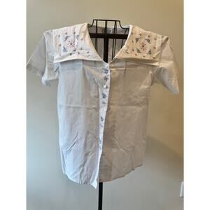 WITT Blouse Collection Embroidered Collar Button Front White Blouse Size 8